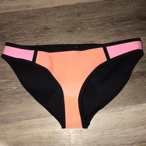 Triangl bikini bottoms